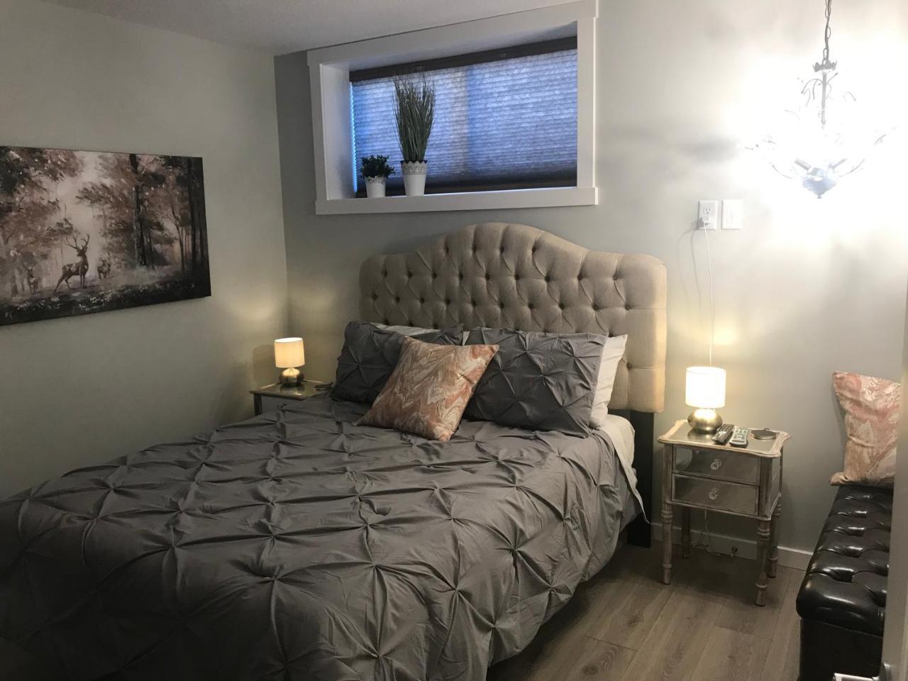 Home Sweet Condo Calgary Extérieur photo